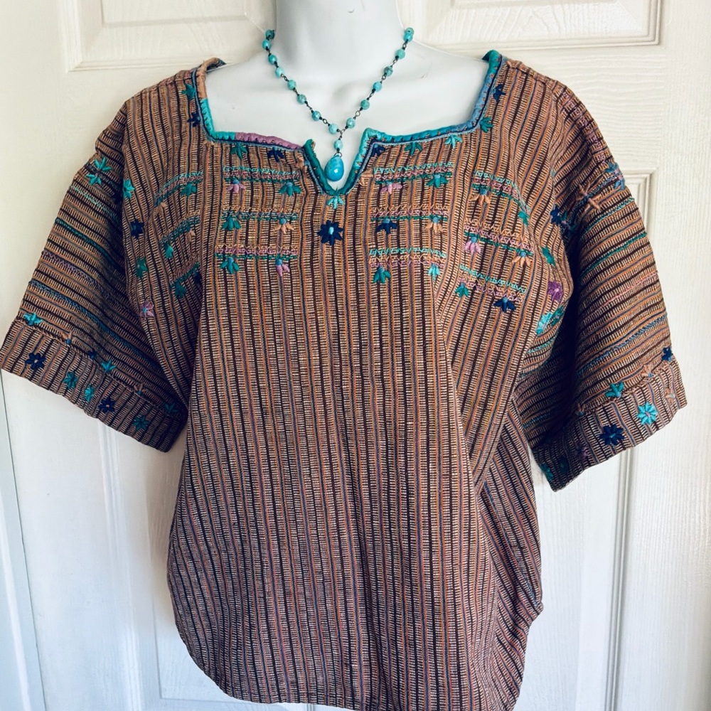 NWOT..JILLIAN..boho hand embroidered topp